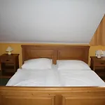 فندق Boucek