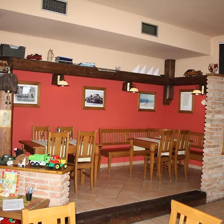 Otel Boucek 3*